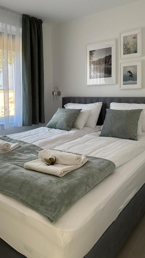 Linden Apartman 001 - Adults Only Mosonmagyarovar Ngoại thất bức ảnh